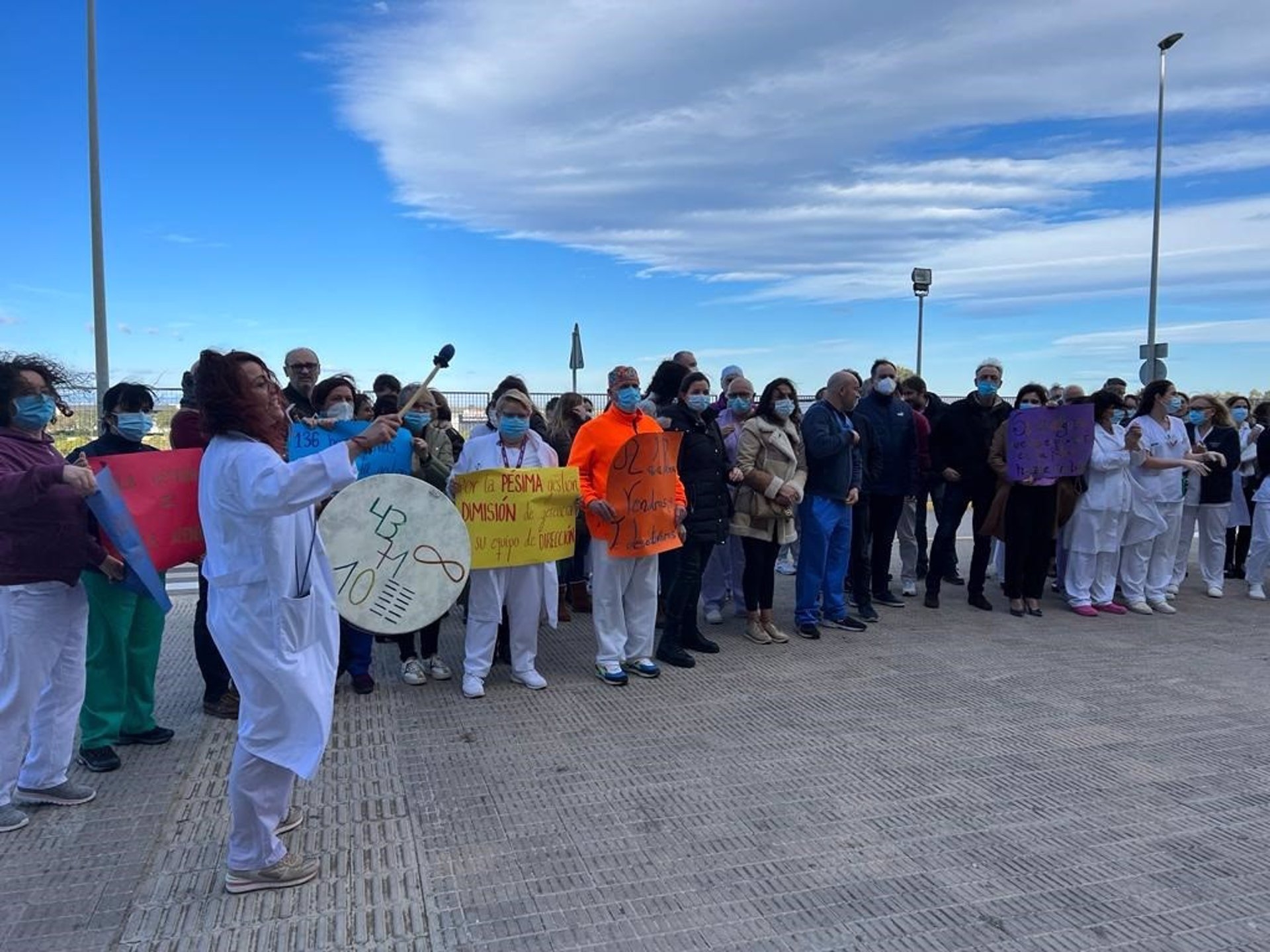 Los empleados del área de la Ribera irán a huelga si en un mes no se resuelven los problemas del personal laboral