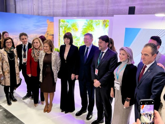 Alicante vende oferta náutica y gastronomía en Fitur con el tirón de la Gala de los Soles Repsol