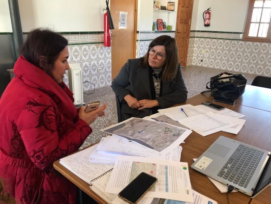 Política Territorial recomienda regulación municipal en el Camp d'Elx ante la proliferación de fotovoltaicas