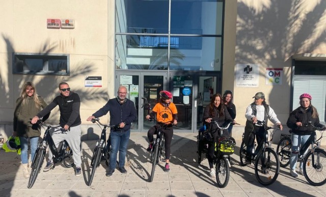 Desarrollo Rural y Baia Jovens impulsan en la pedanía un servicio de 'bici rural' para disfrutar del Camp d'Elx 