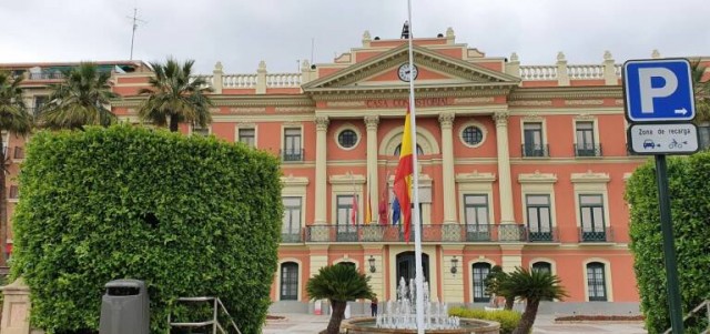 Murcia decreta tres días de luto oficial por la muerte del presidente de la UCAM, José Luis Mendoza