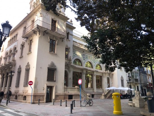 El Consell cierra la compra de Correos y prepara el desembarco de su delegación en Alicante