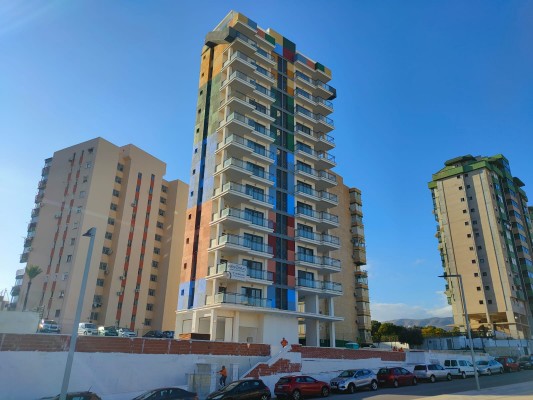 Empresarios valencianos resucitan un edificio inacabado en Benidorm por la crisis inmobiliaria