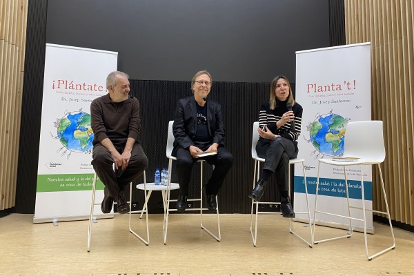  '¡Plántate!', el libro de Josep Santacreu que llama a actuar contra la crisis climática