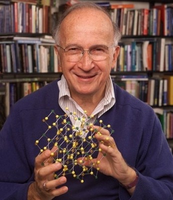 Cómo una editorial de Orihuela acaba publicando a un Premio Nobel de Química