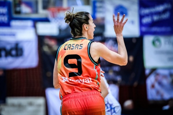 Valencia Basket engorda su colchón en Hungría antes visita clave a Bourges
