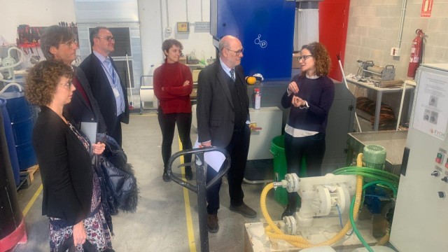 La AVI visita el centro de creación de empresas del Parque Científico de Alicante