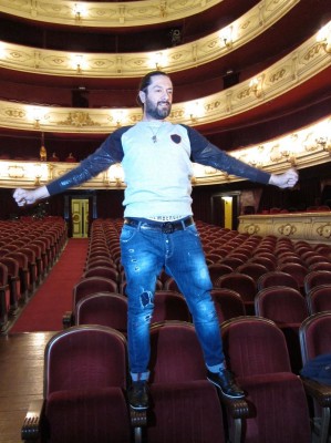 Rafael Amargo baila sobre los versos de Lorca en un espectáculo que fusiona flamenco y audiovisual