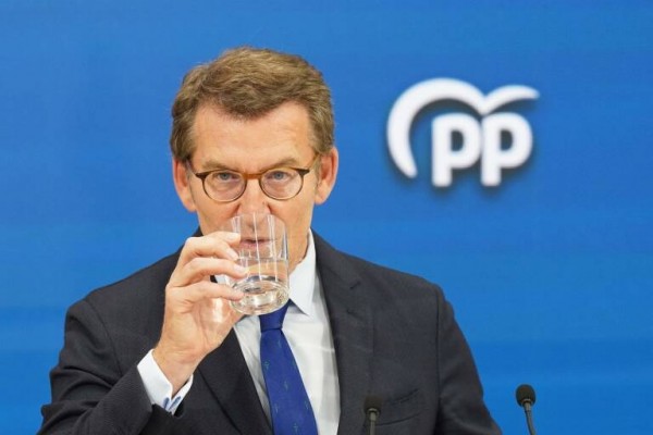 El PP supera al PSOE en voto ya decidido y recorta a 1,7 puntos la ventaja de Sánchez, según el CIS