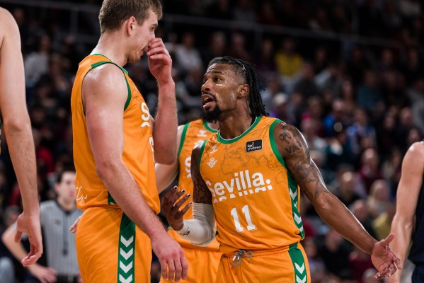 El Valencia Basket y el Betis ultiman un acuerdo por el traspaso de Evans
