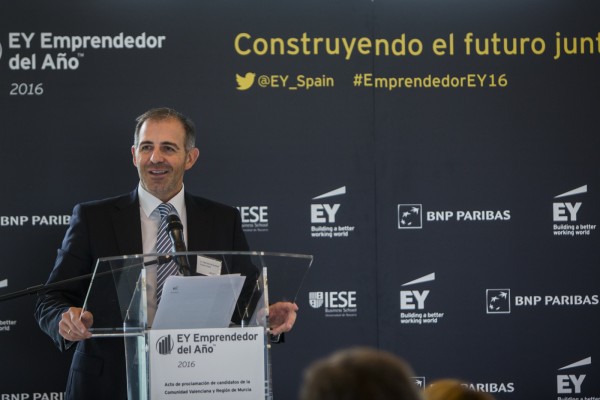 Fidel García-Guzmán (Guzmán Global) e Isabel Sánchez (Disfrimur), candidatos a emprendedor del año de EY