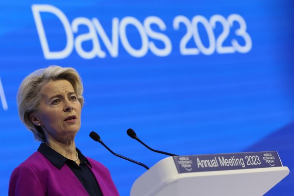 Von der Leyen anuncia un plan de inversión en industrias 
