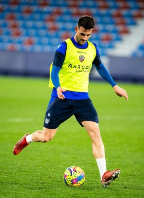 Postigo, junto al grupo, listo para recibir al Atlético