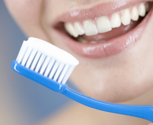 Un tercio de los españoles descuidan su salud bucodental en el ámbito laboral