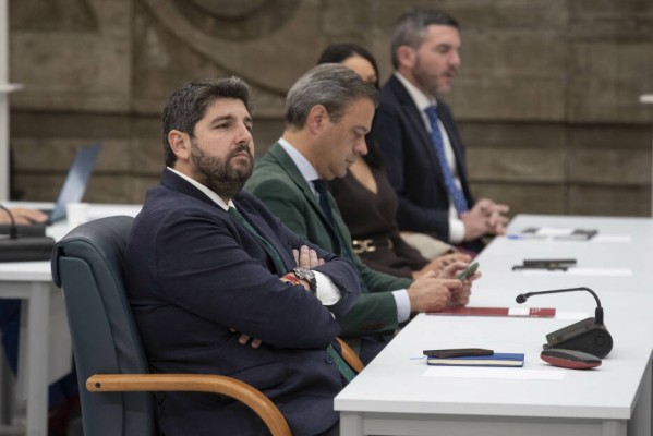 Crisis de Gobierno: López Miras remodela su Ejecutivo y destituye a Mábel Campuzano