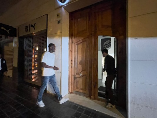Diakhaby acude a las oficinas para firmar su renovación hasta 2027