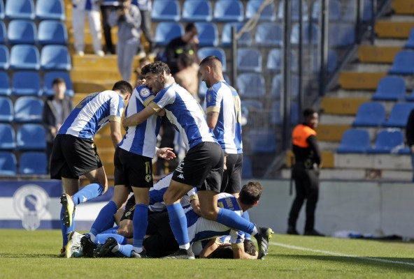 Otra victoria con remontada del Hércules, esta con diez jugadores y con dos goles sobre la bocina