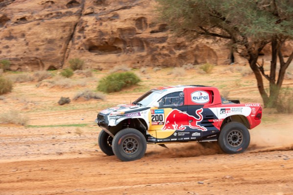 Nasser Al-Attiyah y Kevin Benavides conquistan el Dakar 2023