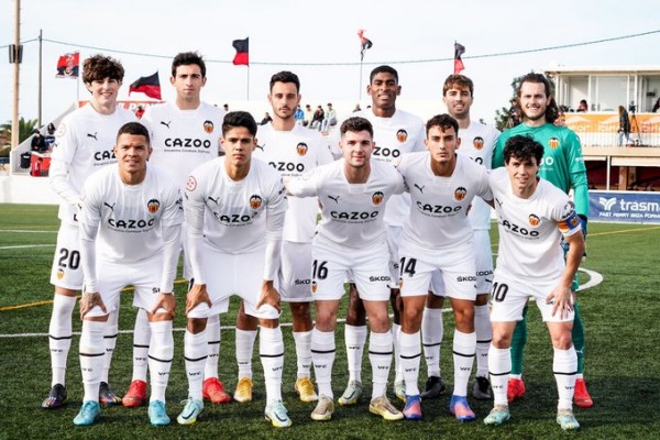 El VCF Mestalla culmina una gran semana con la victoria ante la SD Formentera 