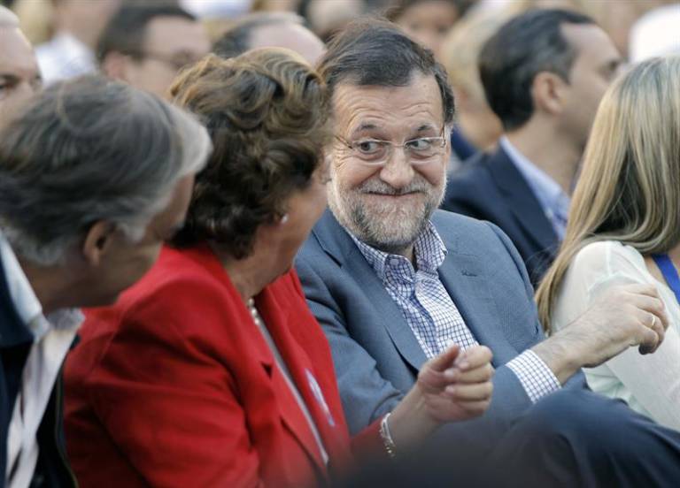 Rita Barberá y Mariano Rajoy. Foto: EVA MÁÑEZ - 