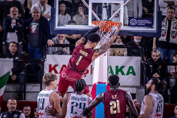 El UCAM CB trata de ganar al Barça después de cuatro derrotas seguidas contra los azulgranas