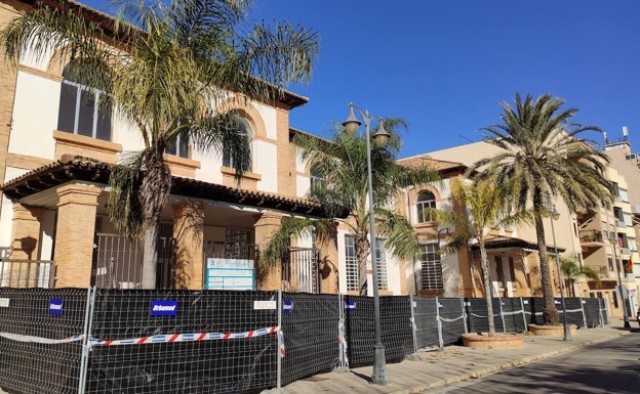 Pego restaura un colegio de un siglo para una biblioteca dedicada a Carmen Alemany