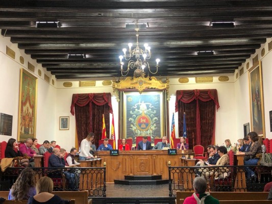 El bipartito de Elche aprueba definitivamente las cuentas de 2023 tras desestimar las alegaciones del PP