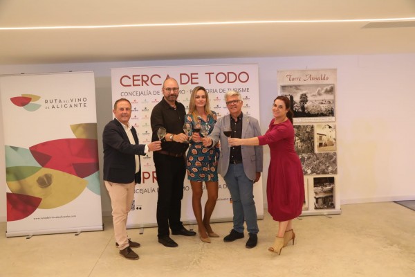 Sant Joan promocionará en Fitur su incorporación a la Ruta del Vino de Alicante y el deporte de motor 