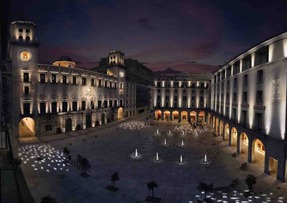 Alicante renueva el alumbrado del Casco Antiguo para reducir el consumo tras invertir 574.000 euros