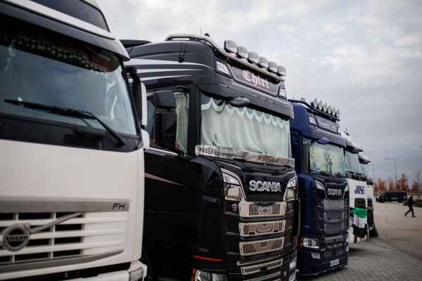 CCOO y UGT convocan cuatro días de huelga del transporte de mercancías por carretera en Alicante
