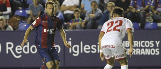 Montañés recae de la lesión muscular y ya no jugará este año