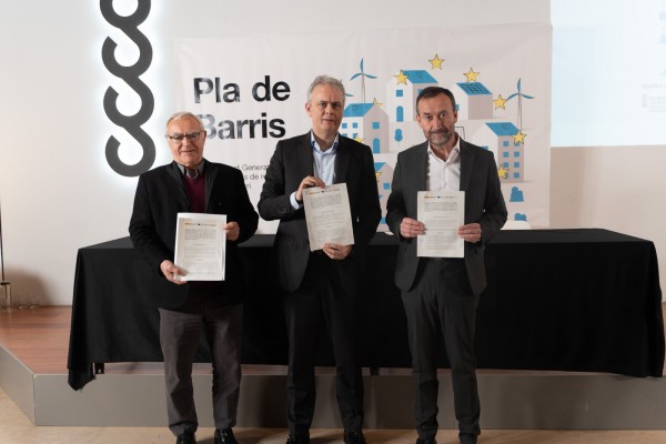 Elche formaliza en València el protocolo para recibir los 9,9 millones para rehabilitar Porfirio Pascual