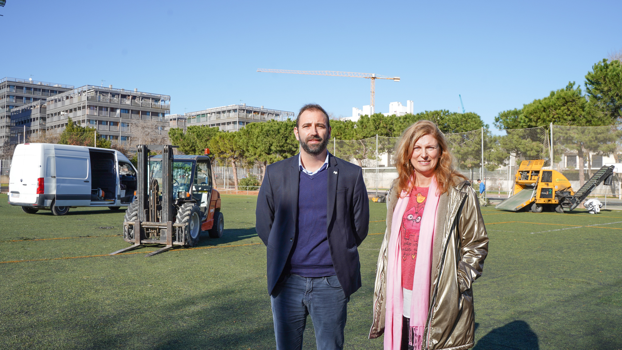 Inician el cambio de césped del campo de fútbol Gran Vía con un coste de 480.000 euros