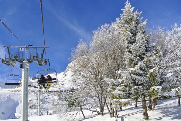 Cinco Forfaits descuentos para esquiar en el Pirineo francés en la cuesta de enero 
