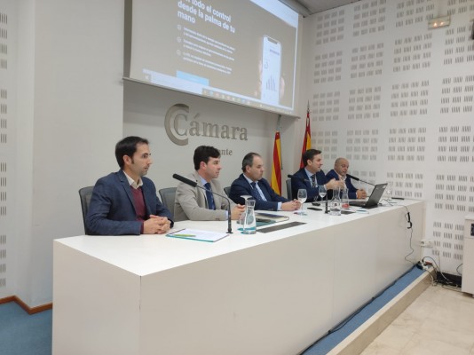 Nace la comunidad energética provincial 'Toda Alicante': hasta un 50% de ahorro en la luz