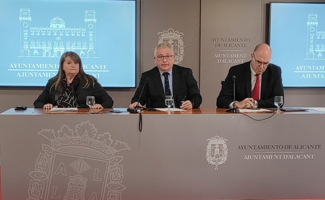 El bipartito de Alicante ratifica su promesa de regular las subvenciones... el siguiente mandato