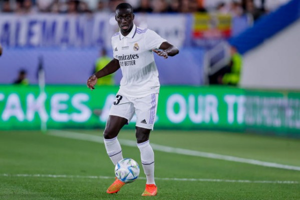 Mendy, duda por una sobrecarga en un gemelo
