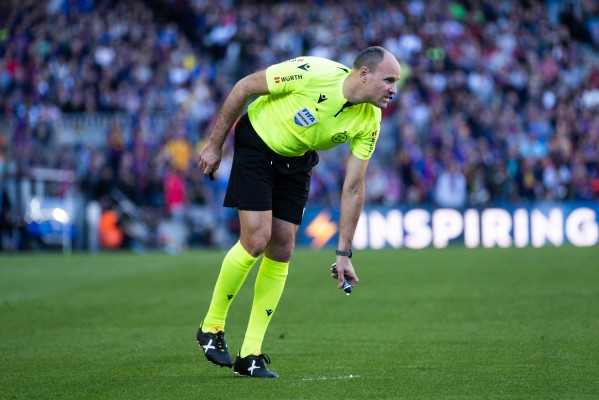 El CTA niega que Mateu Lahoz haya comunicado su retirada del arbitraje
