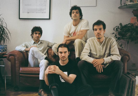 La Paloma abre el ciclo de conciertos de Low Festival y Vibra Mahou en Alicante y Valencia  

