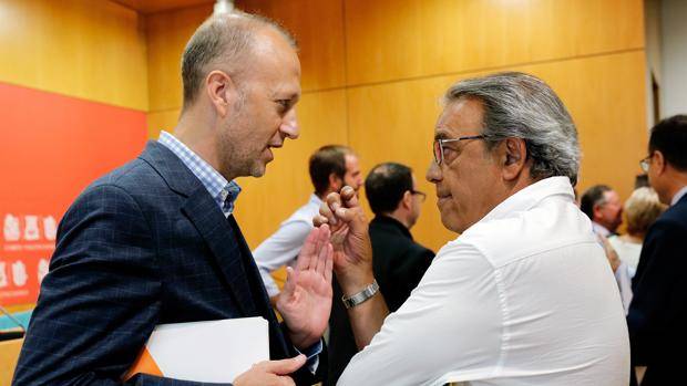 PSPV y C's pactan para que los altos cargos del Consell cobren más que los funcionarios mejor pagados