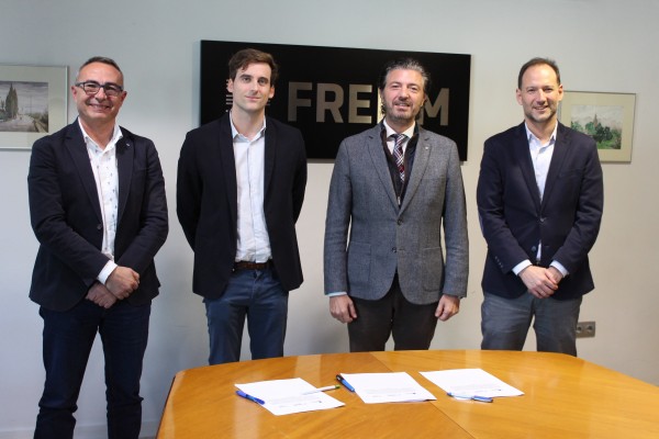 Fremm firma un convenio con Iberdrola para impulsar el autoconsumo fotovoltaico en la Región