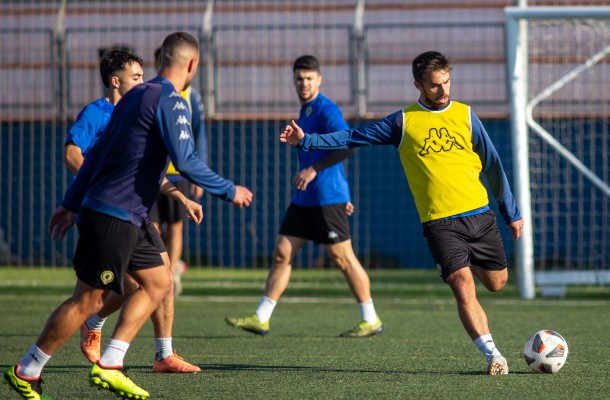 Con lo puesto, empezando por las ganas de ganar 