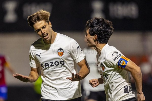 El Mestalla defiende el tercer puesto ante el Peña Deportiva