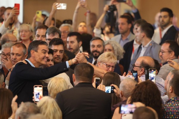 Sánchez ha asistido al 40% de actos de partido que el PSOE anunció para recuperar contacto 