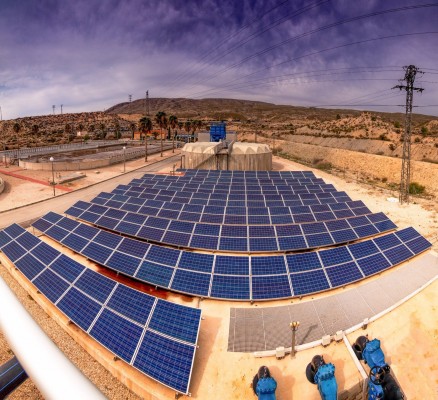 La Región ahorrará más de 28.000 toneladas de CO2 al año con la instalación de plantas fotovoltaicas 
