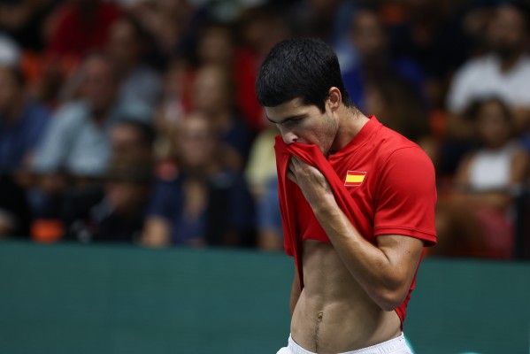 Carlos Alcaraz, baja para el Abierto de Australia
