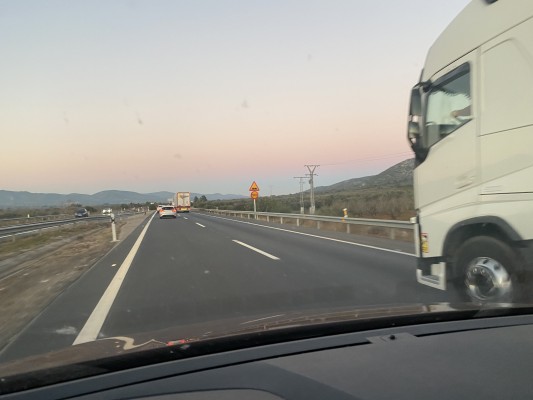 Mulet denuncia la presencia de baches en la antigua AP-7 en tramos de la Plana y el Maestrat