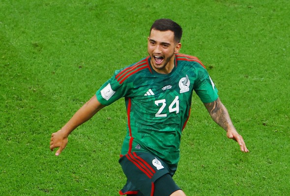 En México colocan al pivote Luis Chávez cerca del Valencia
