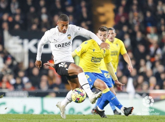 Samuel Lino: “Vamos a seguir trabajando para ganar este tipo de partidos”

