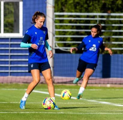 El Levante busca una victoria a domicilio en Villarreal